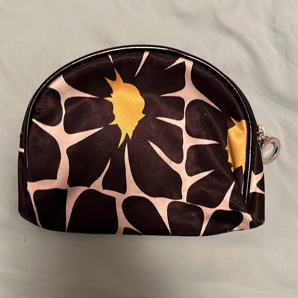 Bag - Picture 2 of 2